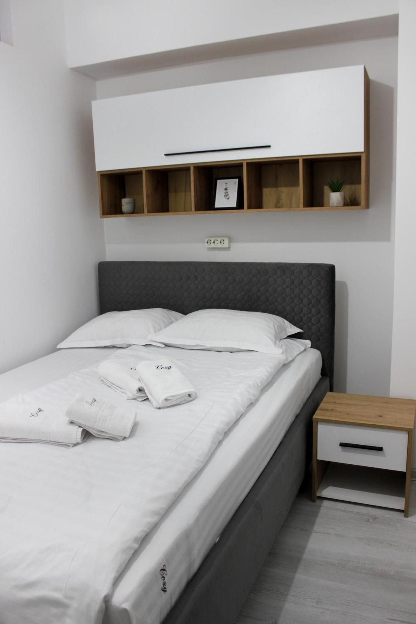 Deluxe Apartments On G Enescu Blvd Near Stefan Cel Mare University スチャヴァ エクステリア 写真